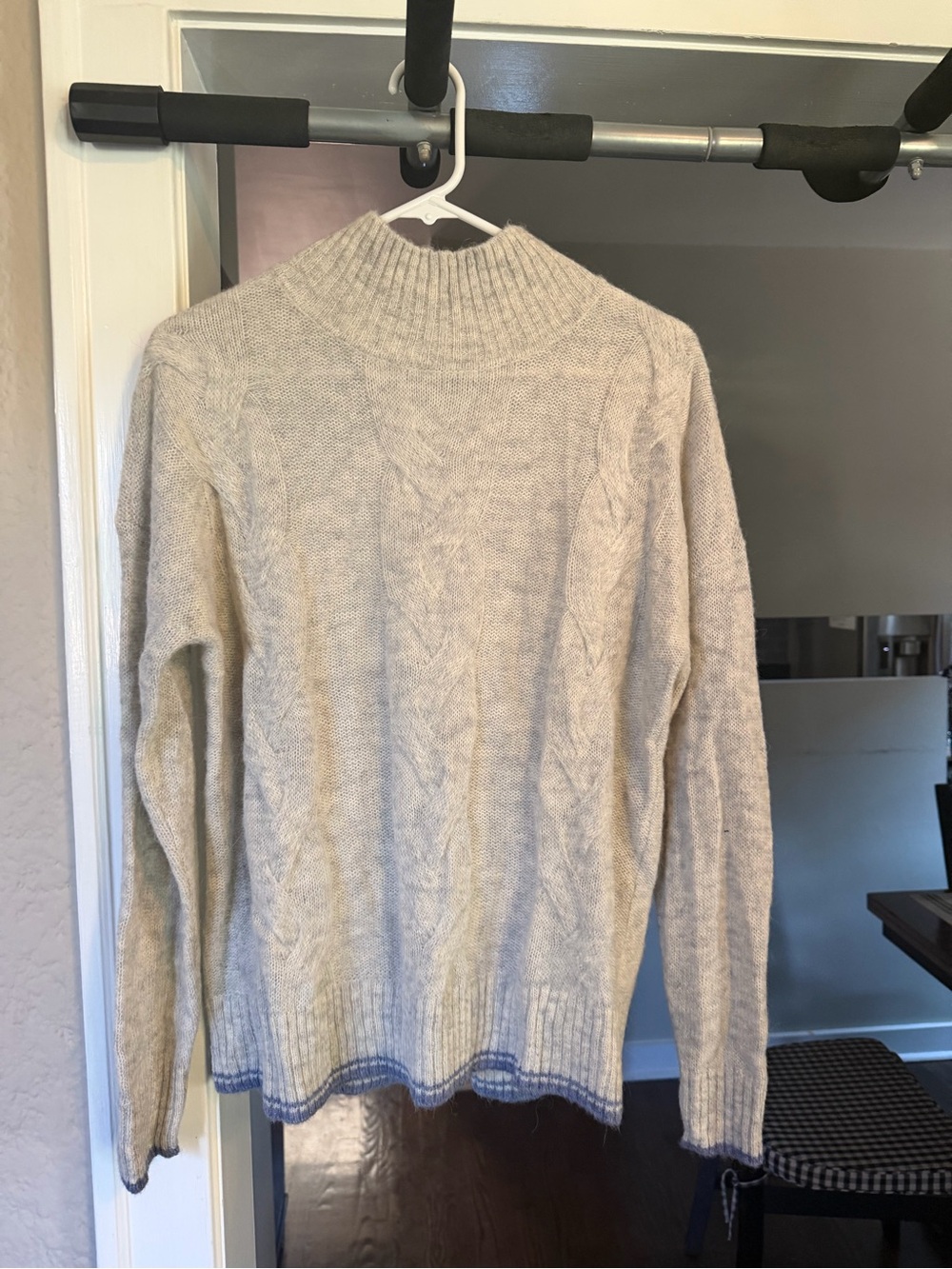 Vineyard Vines Cream Cable-Knit Turtleneck Sweater with Blue Trim